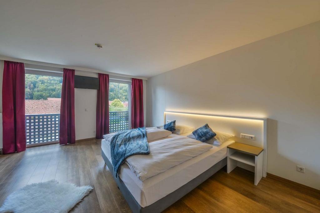 Hotel Gasthof Heckl Киндинг Экстерьер фото