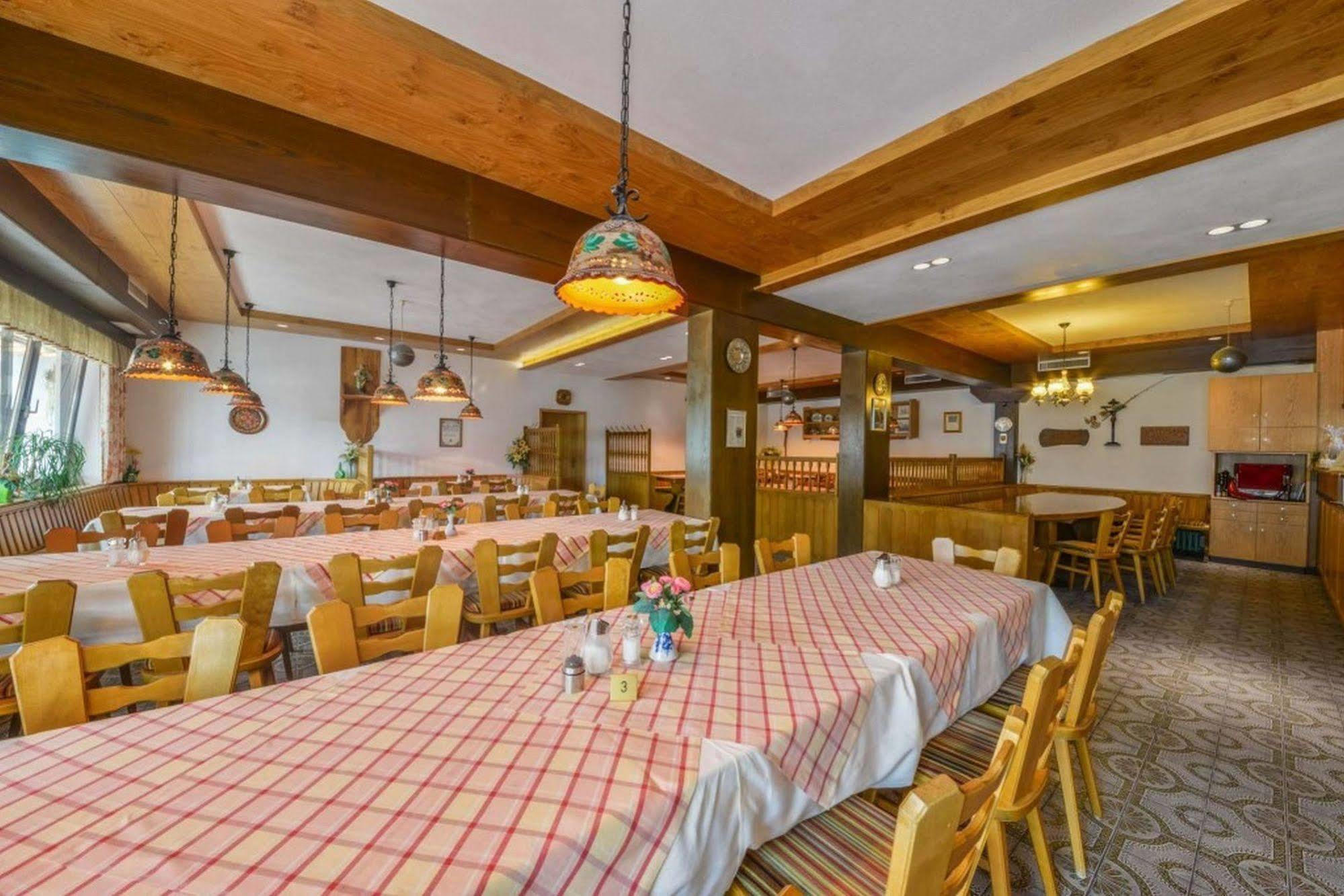 Hotel Gasthof Heckl Киндинг Экстерьер фото